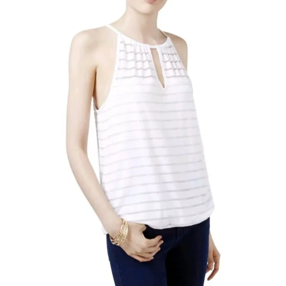 💕 I.N.C international white sleeveless halter top size small 💕 - Picture 3 of 4